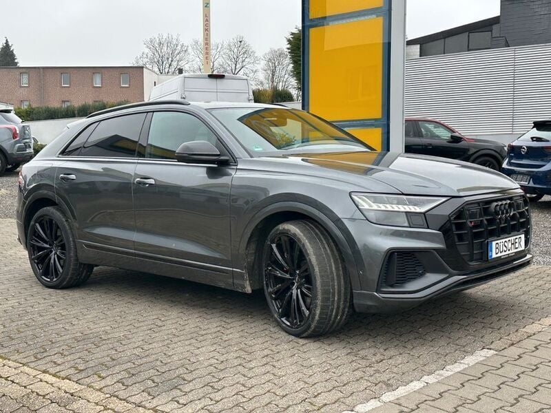 Grau Gebraucht 2023 Audi SQ8 SUV | 91.900 € (Guter Preis) - Bild 1/4