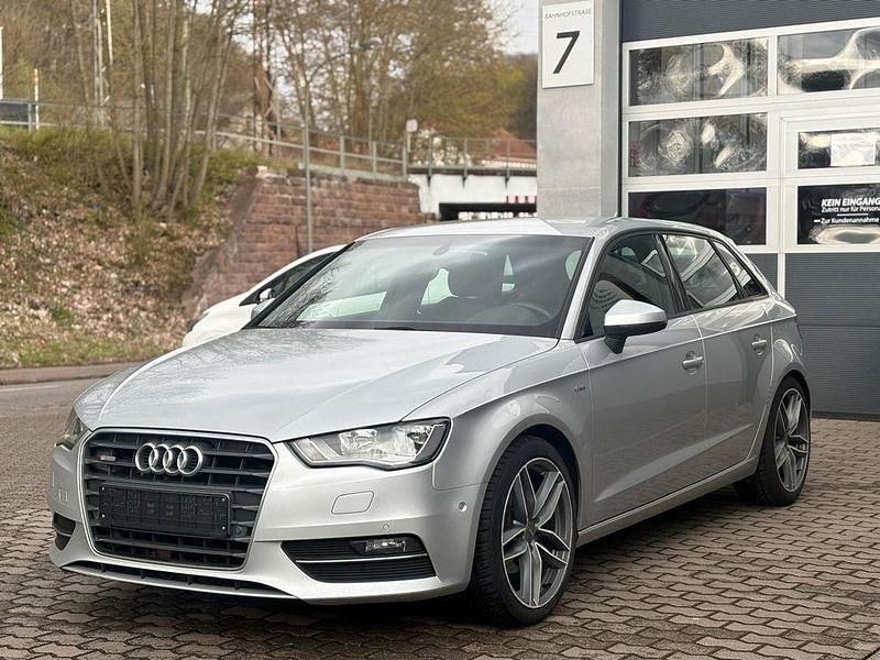 Gebraucht Audi A3 S-Line 105 PS (77 kW) 2013 Silber Limousine