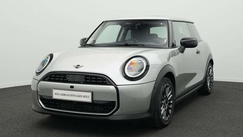 Grau Gebraucht 2024 Mini Cooper Classic Kleinwagen | 27.445 € (Fairer Preis) - Bild 1/4