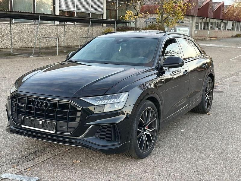 Schwarz Gebraucht 2020 Audi Q8 Sport SUV | 38.450 € - Bild 1/4