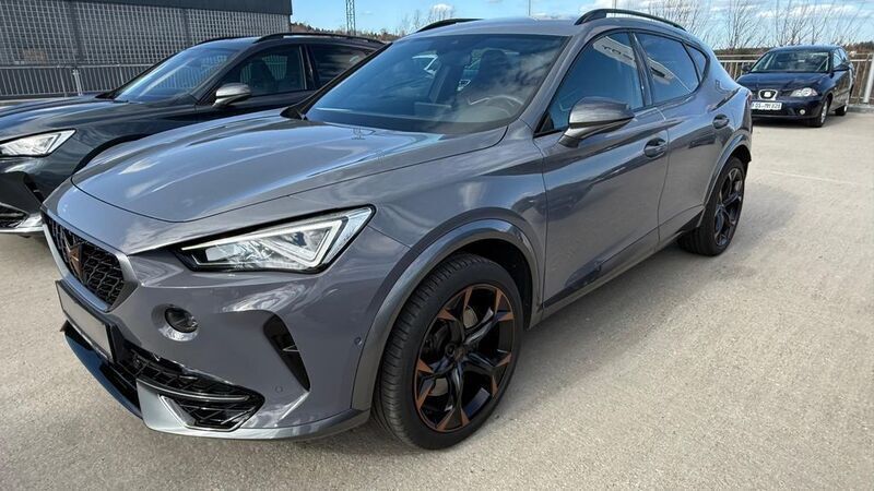 Grau Gebraucht 2022 Cupra Formentor VZ SUV | 35.500 € (Etwas zu teuer) - Bild 1/4