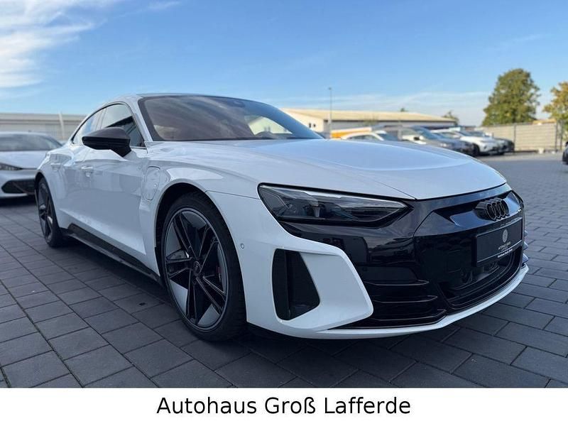 Weiß Gebraucht 2021 Audi RS e-tron GT Sport Limousine | 61.990 € (Fairer Preis) - Bild 1/4
