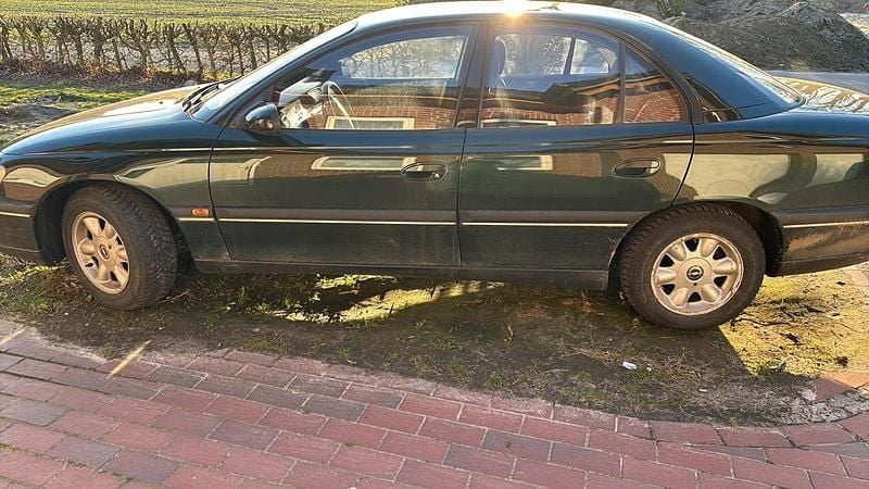 Gebraucht Opel Omega 135 PS (99 kW) 1998 Grün Limousine