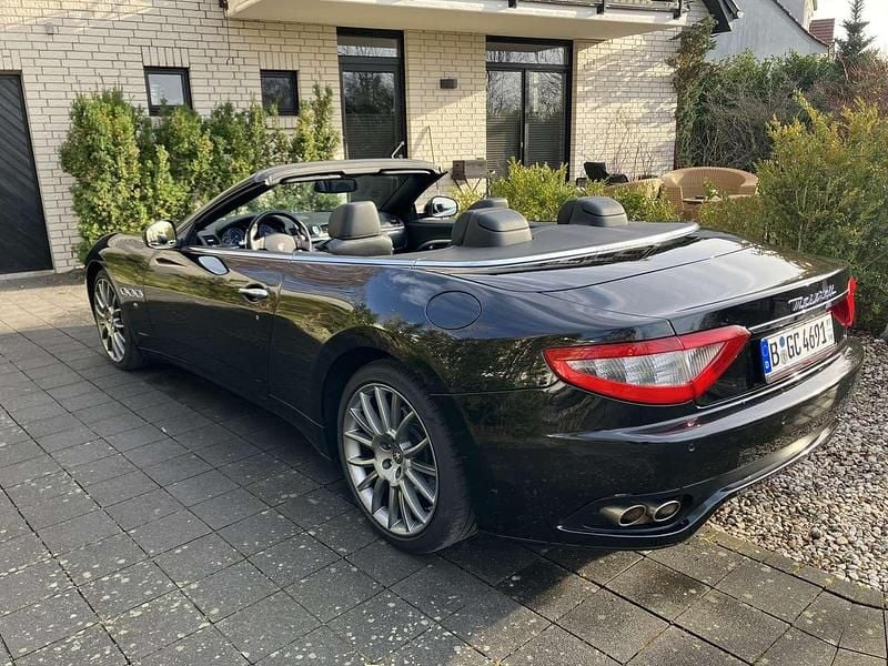 Gebraucht Maserati GranCabrio 450 PS (330 kW) 2015 Schwarz Cabrio
