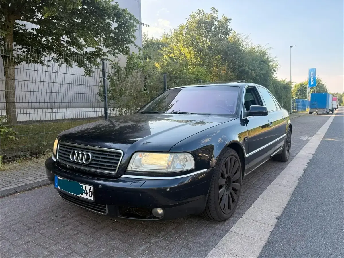 Gebraucht Audi A8 224 PS (164 kW) 2000 Limousine
