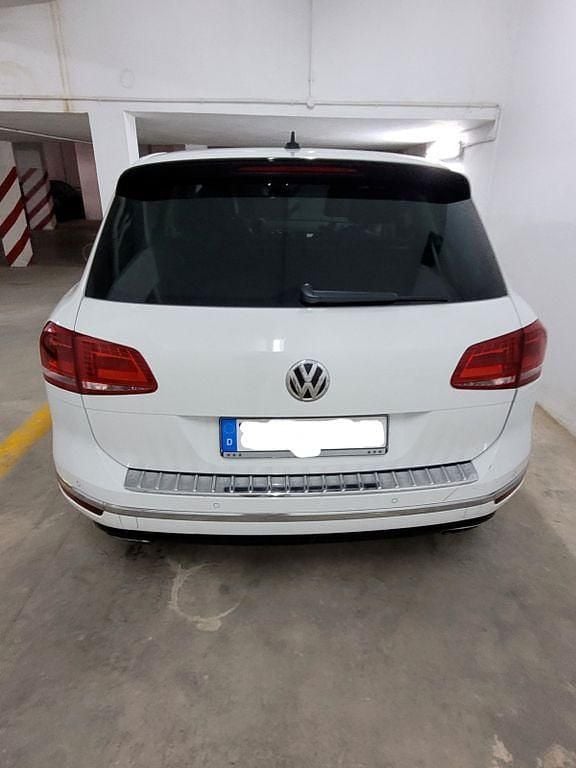 Gebraucht VW Touareg 262 PS (192 kW) 2017 Weiß SUV