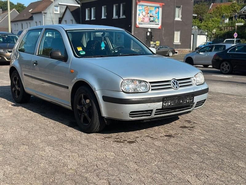 Silber Gebraucht 1998 VW Golf IV Coupé | 1.800 € (Fairer Preis) - Bild 1/4