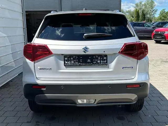 Neu Suzuki Vitara Comfort 110 PS (80 kW) 2026 Silky silver metallic silky silver metallic SUV