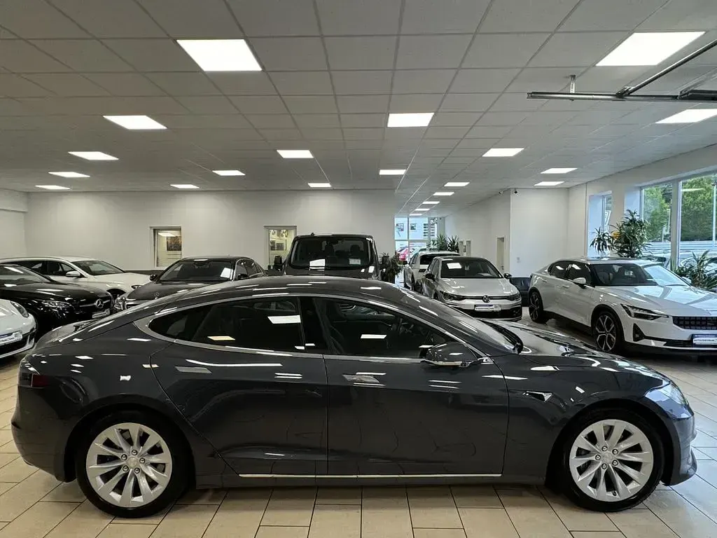 Second-hand Tesla Model S 386 kW (525 CP) 2018 Gri Hatchback