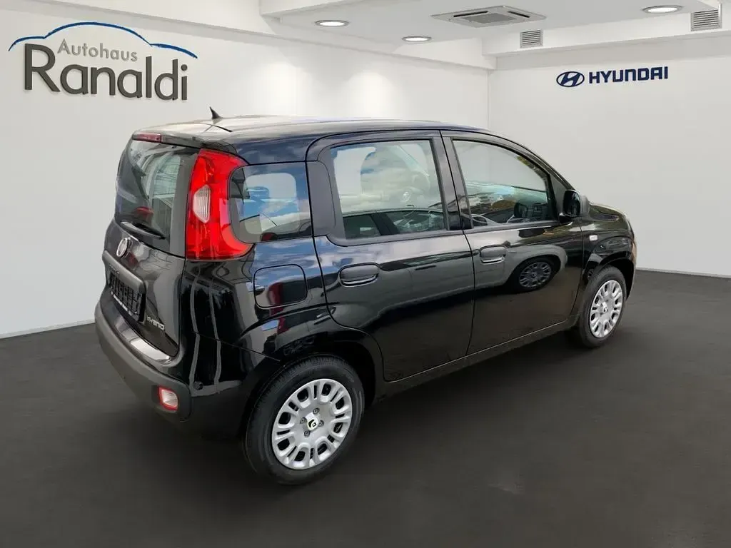 Gebraucht Fiat Panda 69 PS (50 kW) 2025 Cinema schwarz) (schwarz Kleinwagen