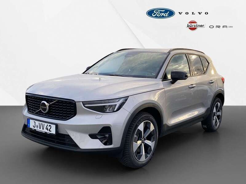 Gebraucht Volvo XC40 Plus 197 PS (144 kW) 2024 Andere farbe SUV