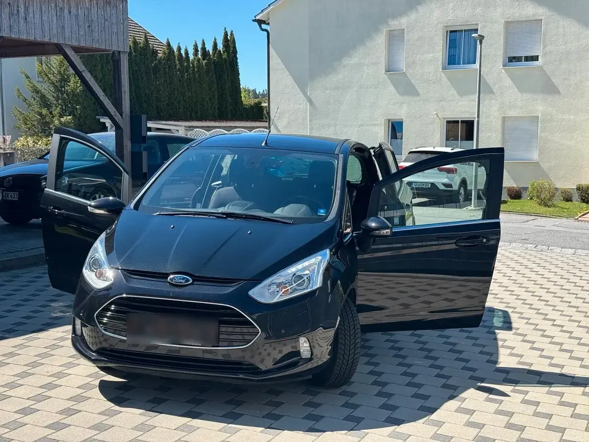 Gebraucht Ford B-MAX SYNC Edition 105 PS (77 kW) 2015 Schwarz Van / Kleinbus