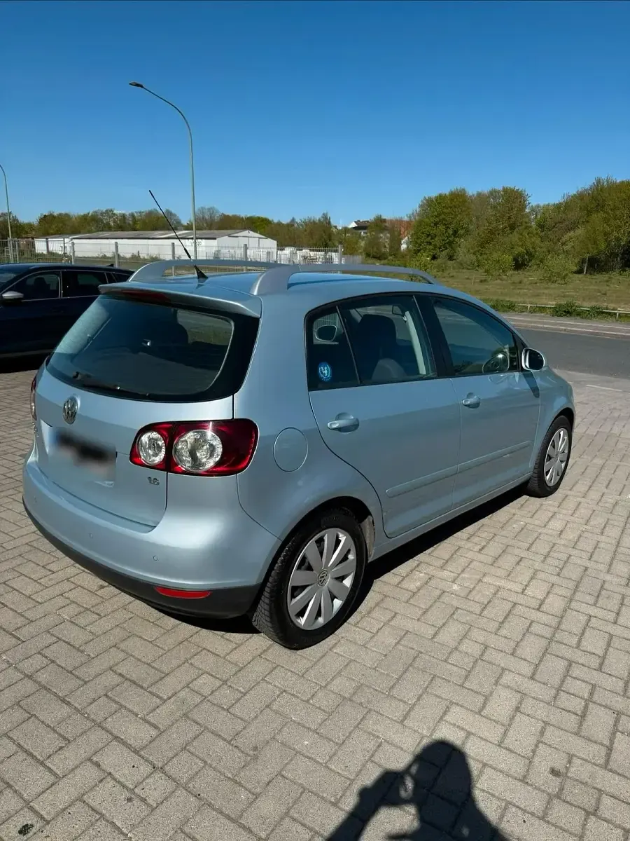 Gebraucht VW Golf Plus Cross Trendline 102 PS (75 kW) 2008 Blau Kombi