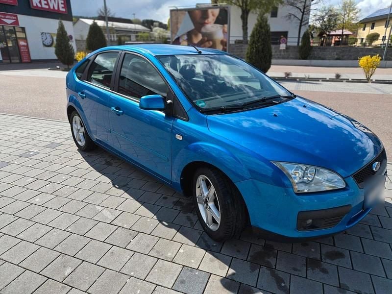 Second-hand Ford Focus 109 CP (80 kW) 2006 Albastru Berlinǎ