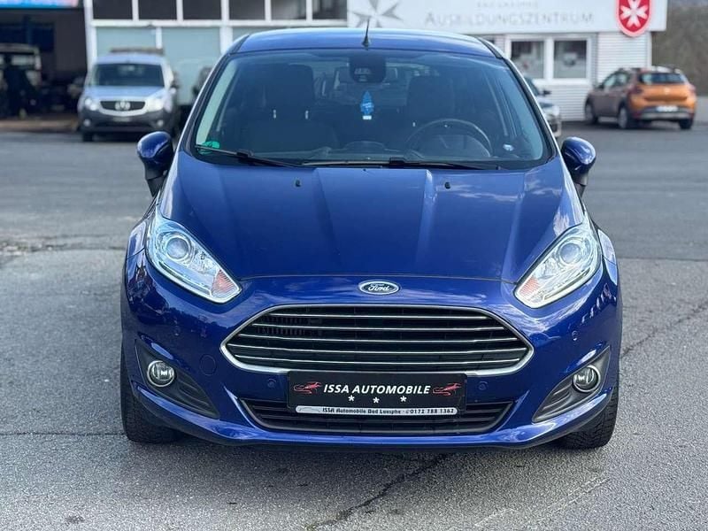 Gebraucht Ford Fiesta Titanium 125 PS (91 kW) 2016 Indicblau metallic Kleinwagen