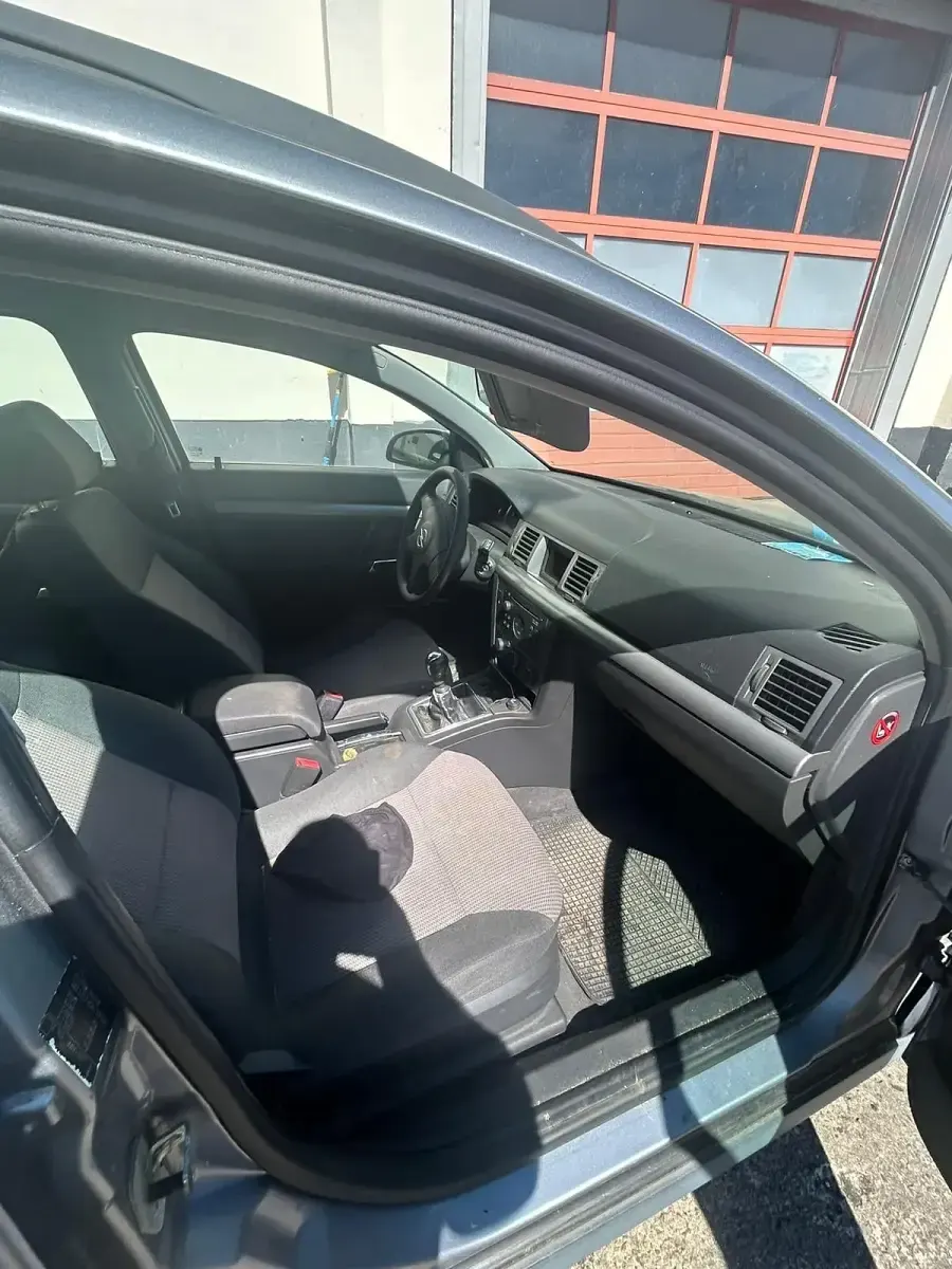 Gebraucht Opel Vectra 122 PS (89 kW) 2004 Silber Kombi