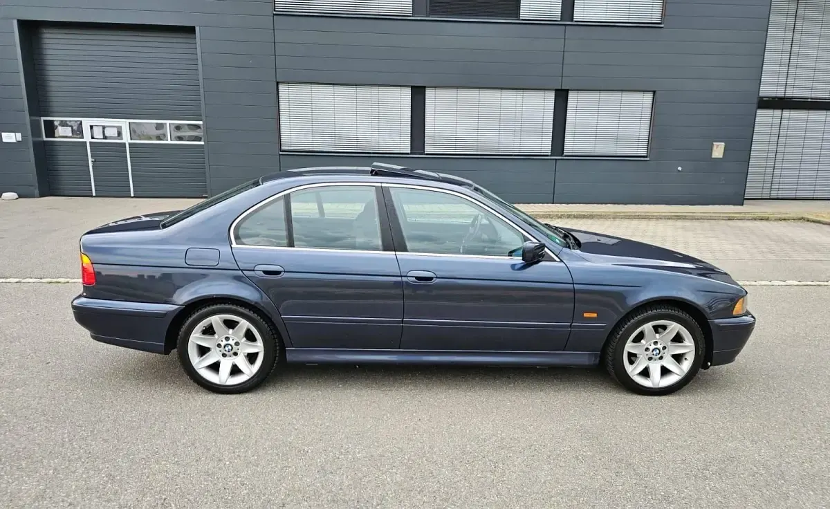 Gebraucht BMW 525 192 PS (141 kW) 2002 Andere farben Limousine
