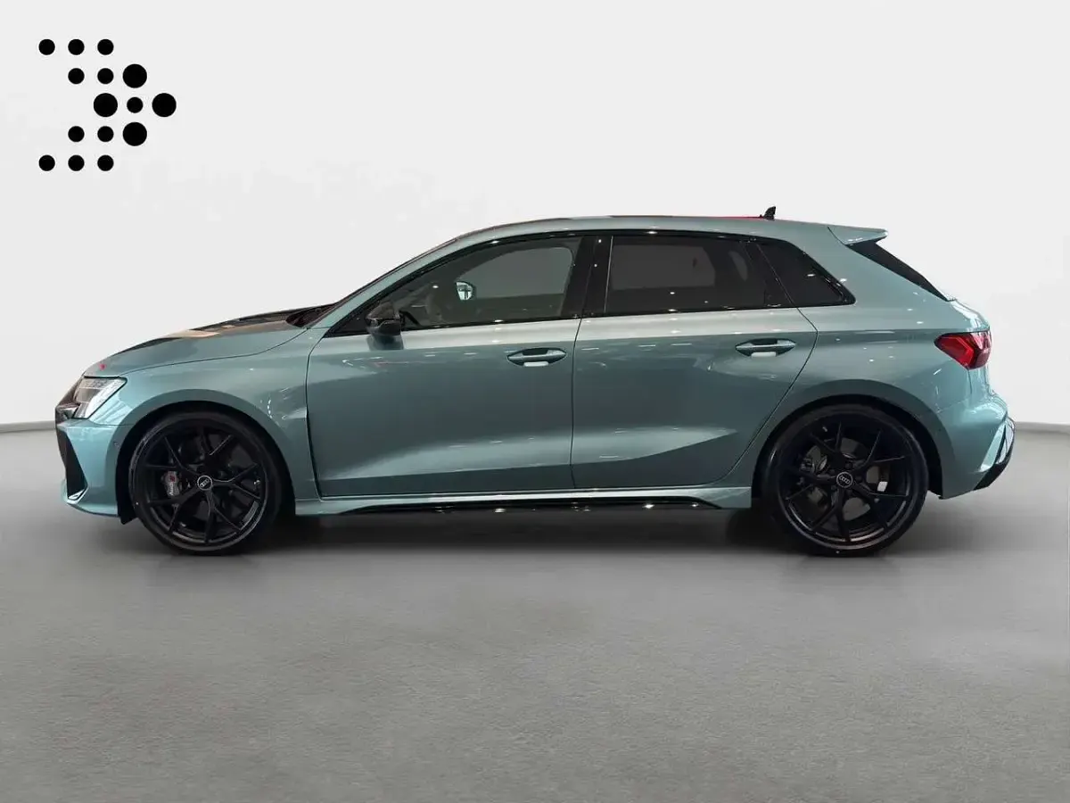 Neu Audi RS3 Sport 400 PS (294 kW) 2026 Morgentaugrün perl. individual Limousine