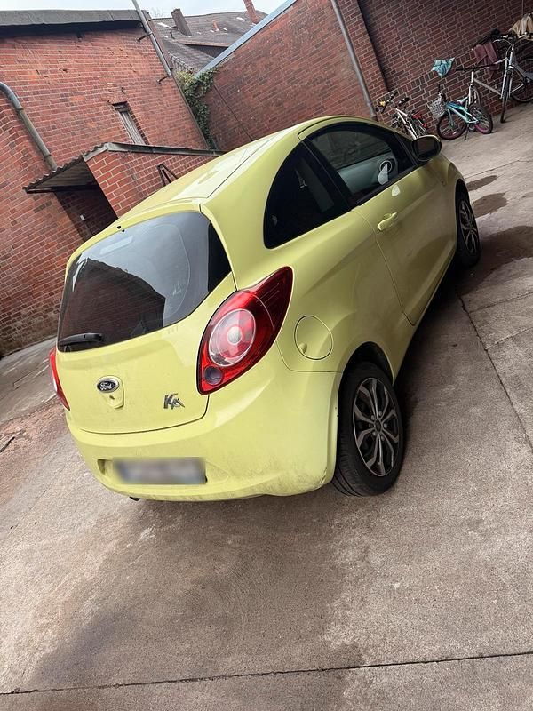 Second-hand Ford Ka 69 CP (50 kW) 2009 Verde Hatchback