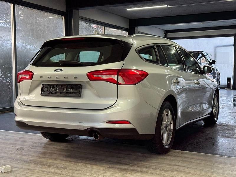 Gebraucht Ford Focus 125 PS (91 kW) 2019 Silber Kombi