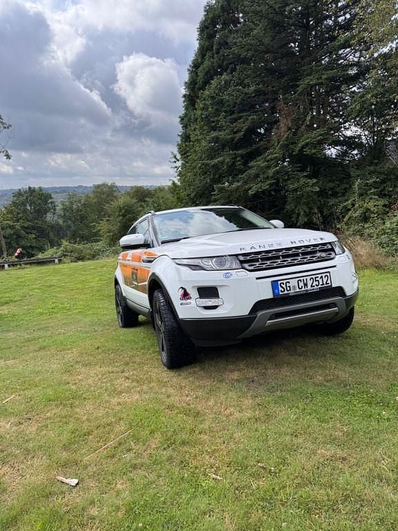 Weiß Gebraucht 2013 Land Rover Range Rover evoque SUV | 20.400 € (Etwas zu teuer) - Bild 1/4