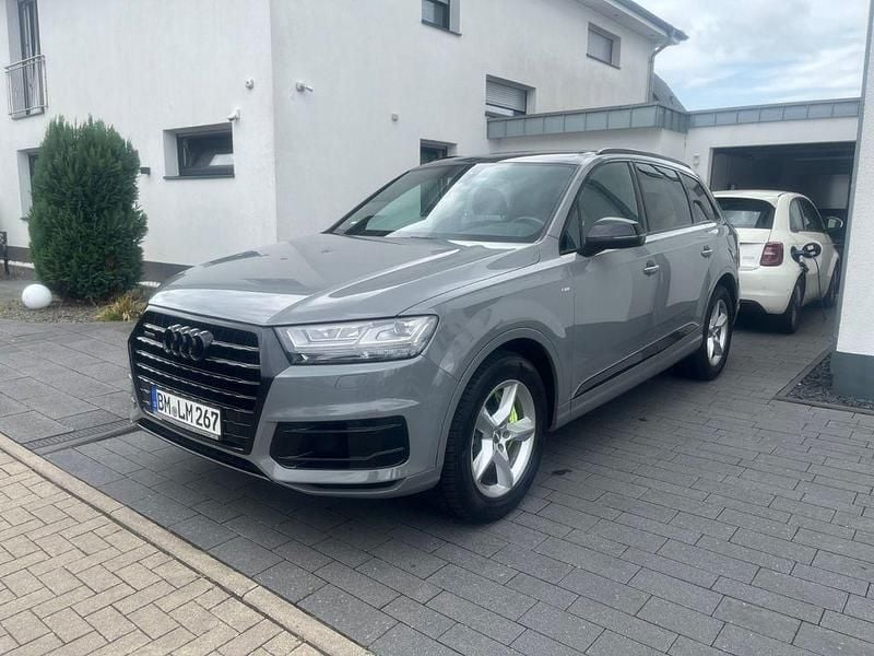 Gebraucht Audi Q7 Ambiente 272 PS (200 kW) 2015 Grau SUV