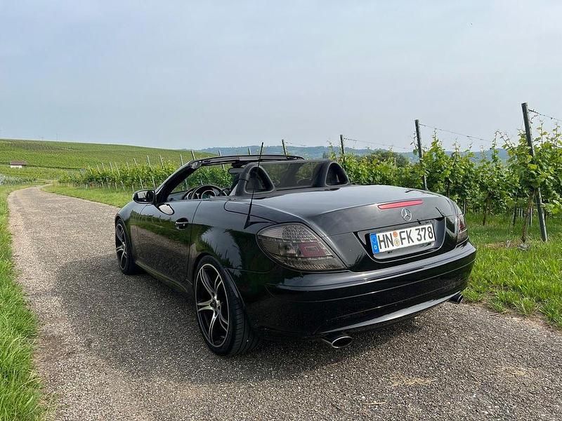Gebraucht Mercedes SLK200 163 PS (119 kW) 2006 Schwarz Cabrio