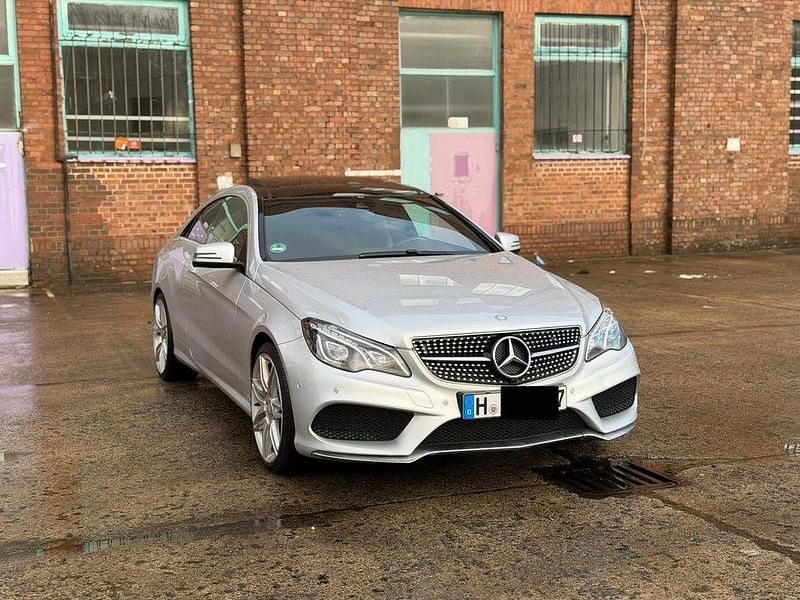 Gebraucht Mercedes E400 AMG 333 PS (244 kW) 2013 Silber Coupé