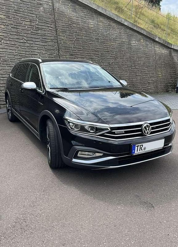 Schwarz Gebraucht 2020 VW Passat Alltrack Kombi | 29.490 € (Fairer Preis) - Bild 1/4