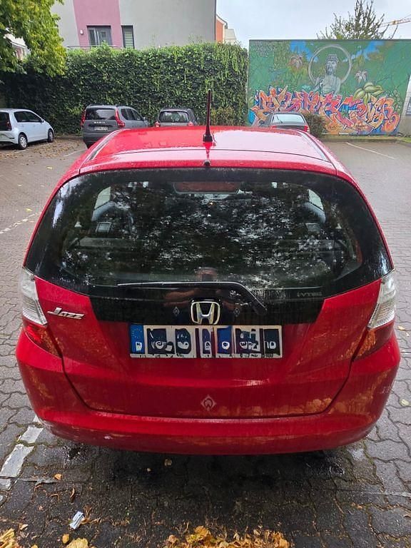 Gebraucht Honda Jazz 90 PS (66 kW) 2009 Rot Kleinwagen