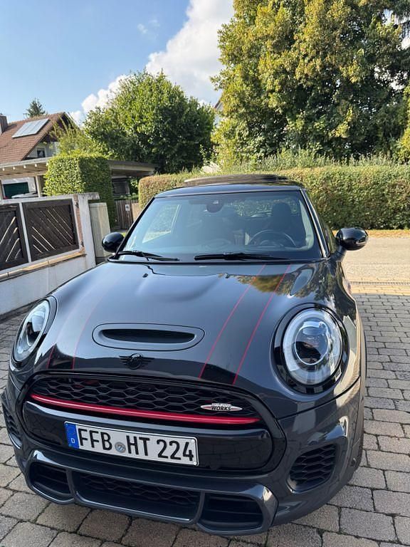 Grau Gebraucht 2019 Mini John Cooper Works Kleinwagen | 21.990 € (Guter Preis) - Bild 1/4