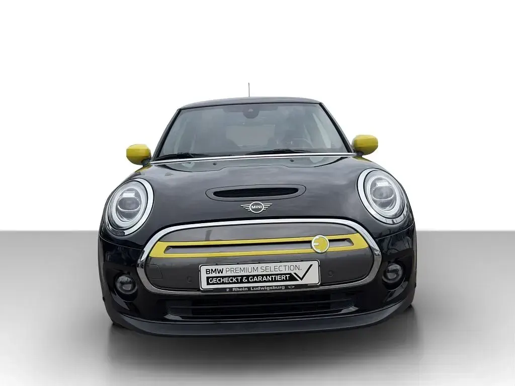 Gebraucht Mini Cooper SE 135 kW (184 PS) 2020 Schwarz Kleinwagen