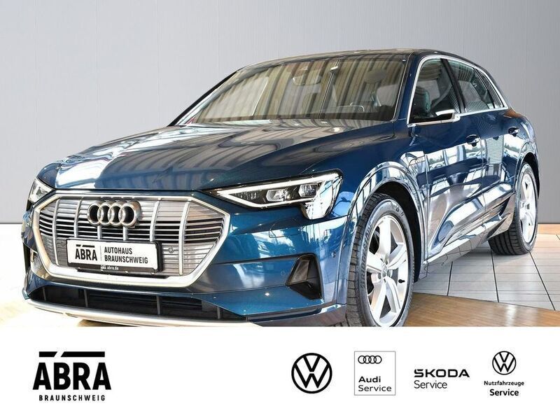 Blau Gebraucht 2020 Audi e-tron Sport SUV | 38.950 € (Fairer Preis) - Bild 1/4