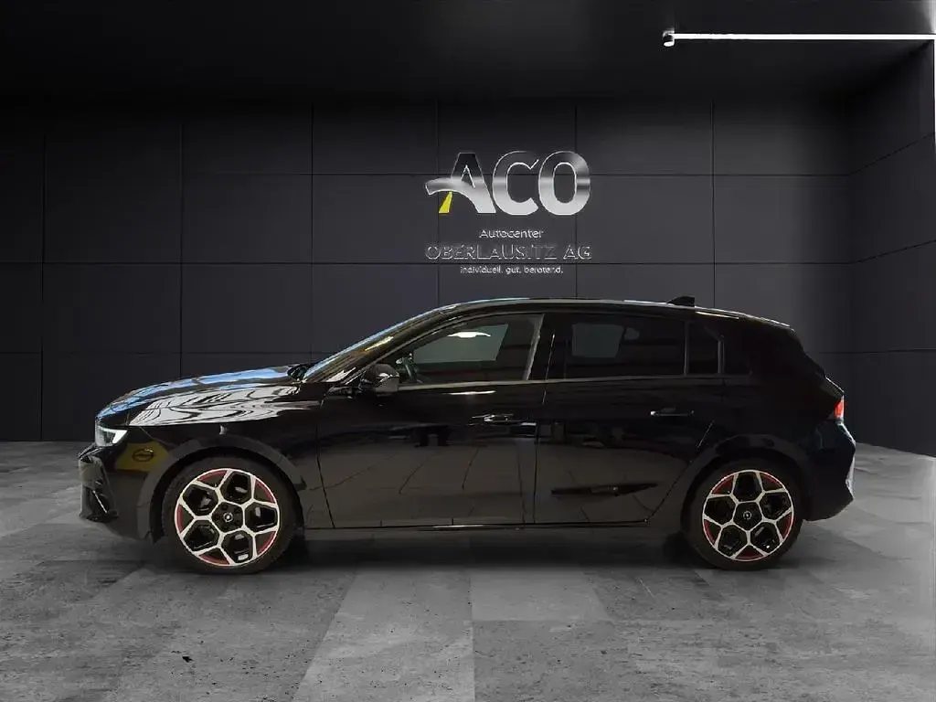 Gebraucht Opel Astra GS Line 131 PS (96 kW) 2023 Schwarz Kleinwagen