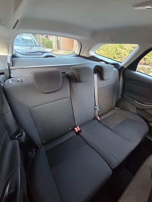 Gebraucht Ford Focus Business Edition 120 PS (88 kW) 2016 Silber Kombi