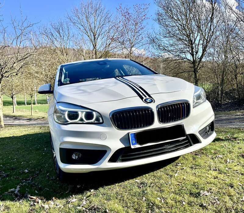 Gebraucht 2015 BMW 220 Active Tourer Sport Line Van / Kleinbus | 12.800 € (Fairer Preis) - Bild 1/4