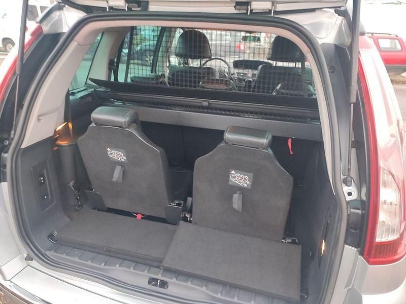 Gebraucht Citroën Grand C4 Picasso Exclusive 150 PS (110 kW) 2010 Silber Van / Kleinbus