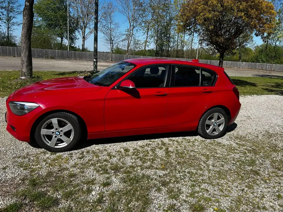 Gebraucht BMW 116 136 PS (100 kW) 2012 Rot Kleinwagen