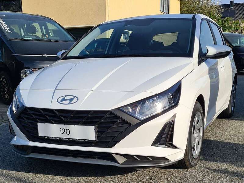 Gebraucht Hyundai i20 Select 79 PS (58 kW) 2025 Weiß Limousine