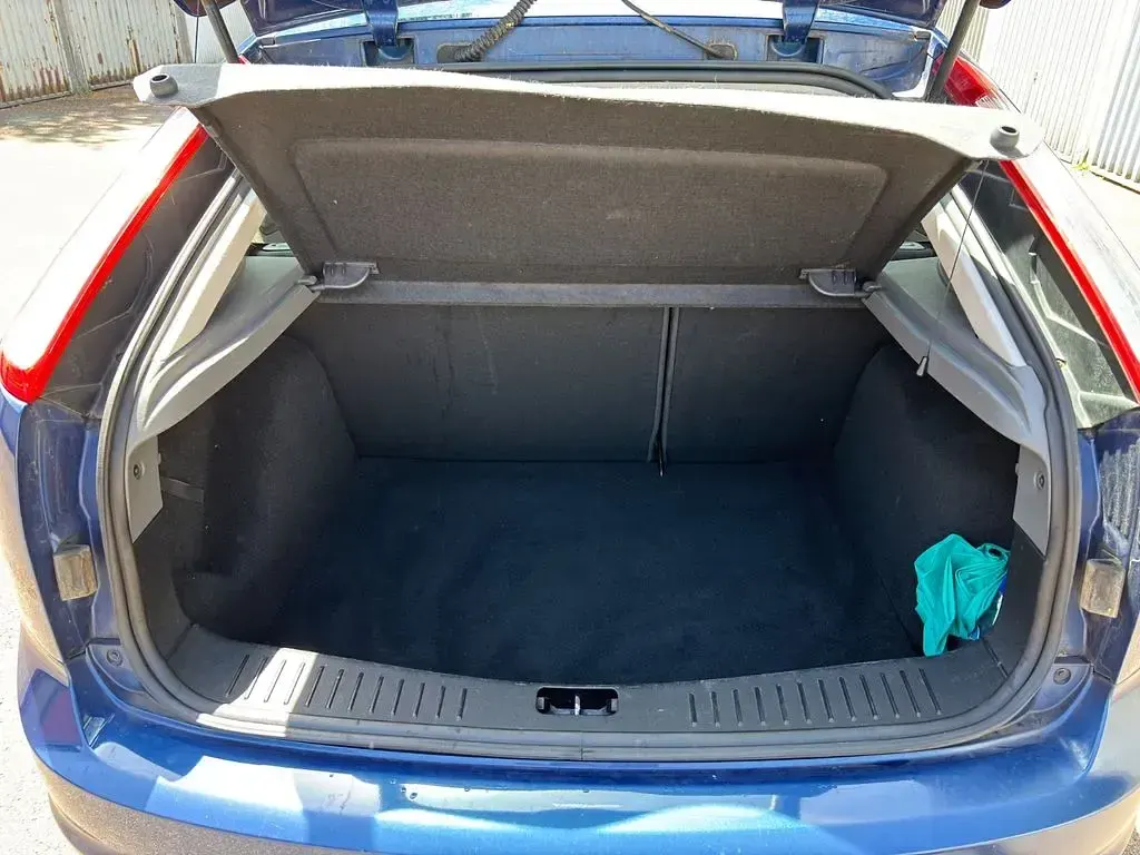 Gebraucht Ford Focus 101 PS (74 kW) 2008 Blau Limousine