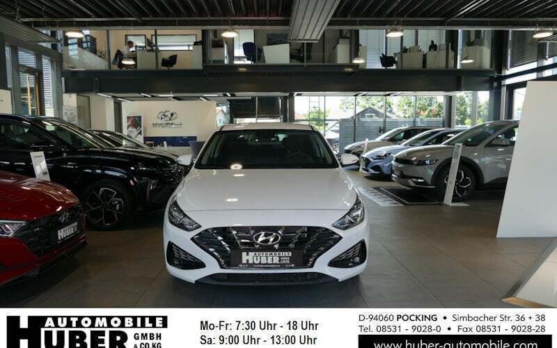 Weiß Neu 2024 Hyundai i30 Trend Limousine | 25.790 € (Fairer Preis) - Bild 1/4