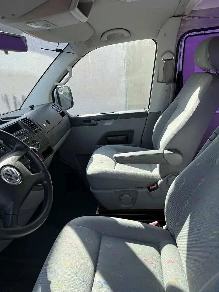 Gebraucht VW T5 131 PS (96 kW) 2004 Silber Van