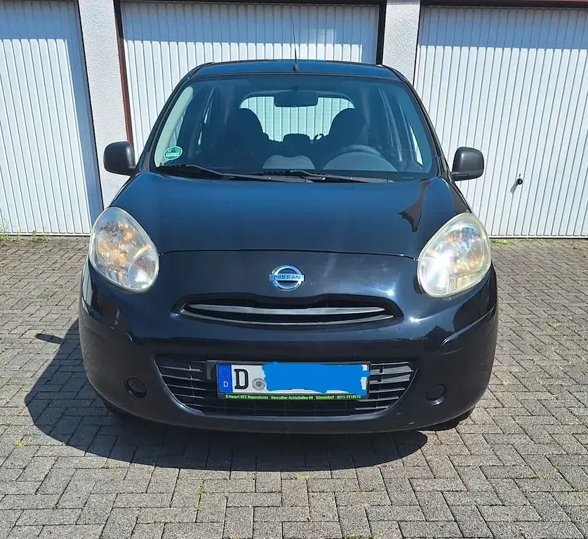 Gebraucht Nissan Micra 80 PS (58 kW) 2011 Schwarz Kleinwagen