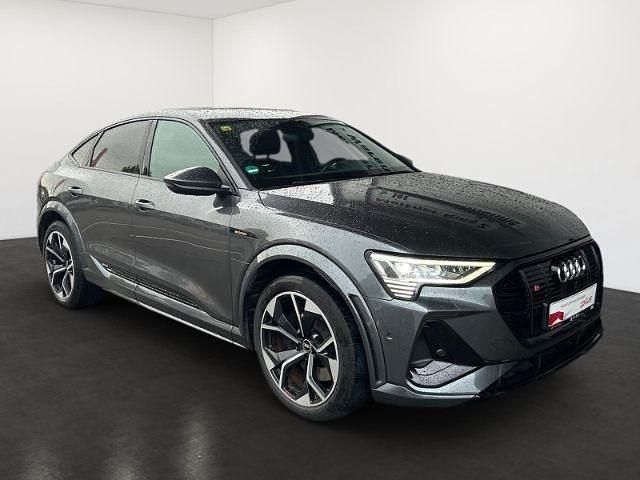 Gebraucht Audi e-tron Performance 369 kW (503 PS) 2021 Daytonagrau perleffekt SUV