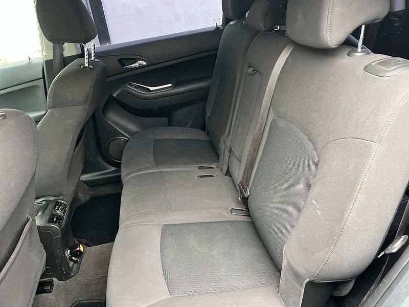 Gebraucht Chevrolet Orlando 163 PS (119 kW) 2011 Grau Van / Kleinbus