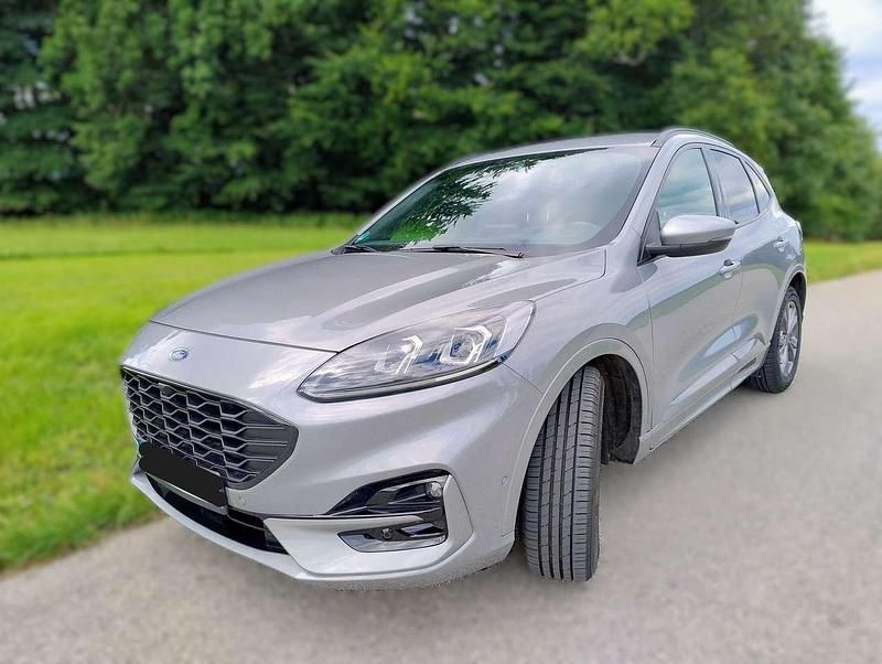 Grau Gebraucht 2020 Ford Kuga ST-Line SUV | 19.500 € (Guter Preis) - Bild 1/4