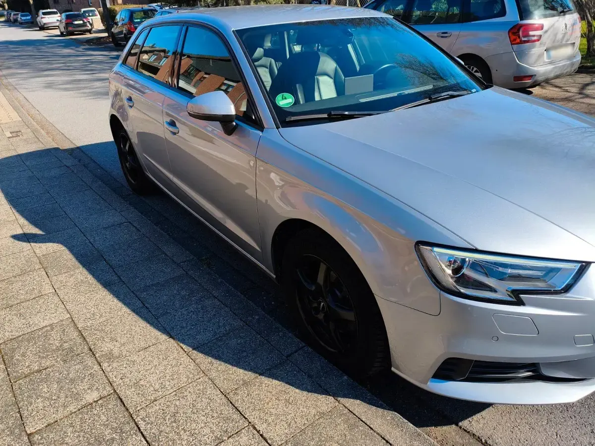 Gebraucht Audi A3 Comfort 150 PS (110 kW) 2020 Silber Limousine