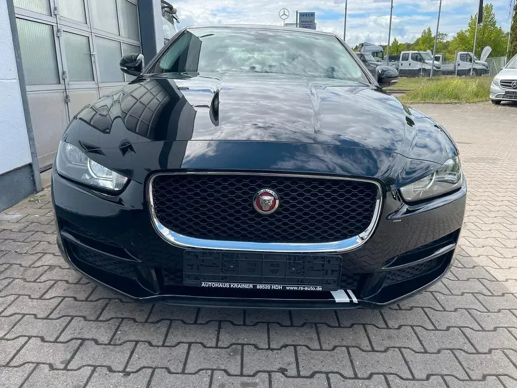 Brugt Jaguar XE Prestige 179 HK (131 kW) 2016 Sort Sedan