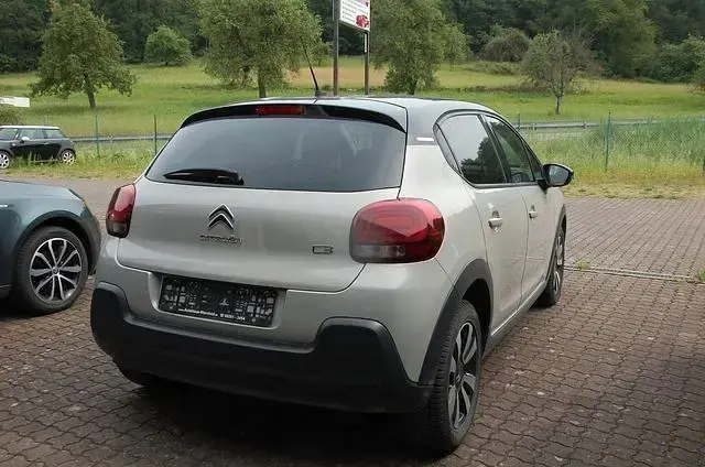 Gebraucht Citroën C3 Shine 82 PS (60 kW) 2021 Grau Kleinwagen