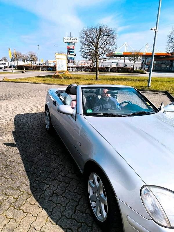 Gebraucht Mercedes SLK320 190 PS (139 kW) 1996 Silber Cabrio